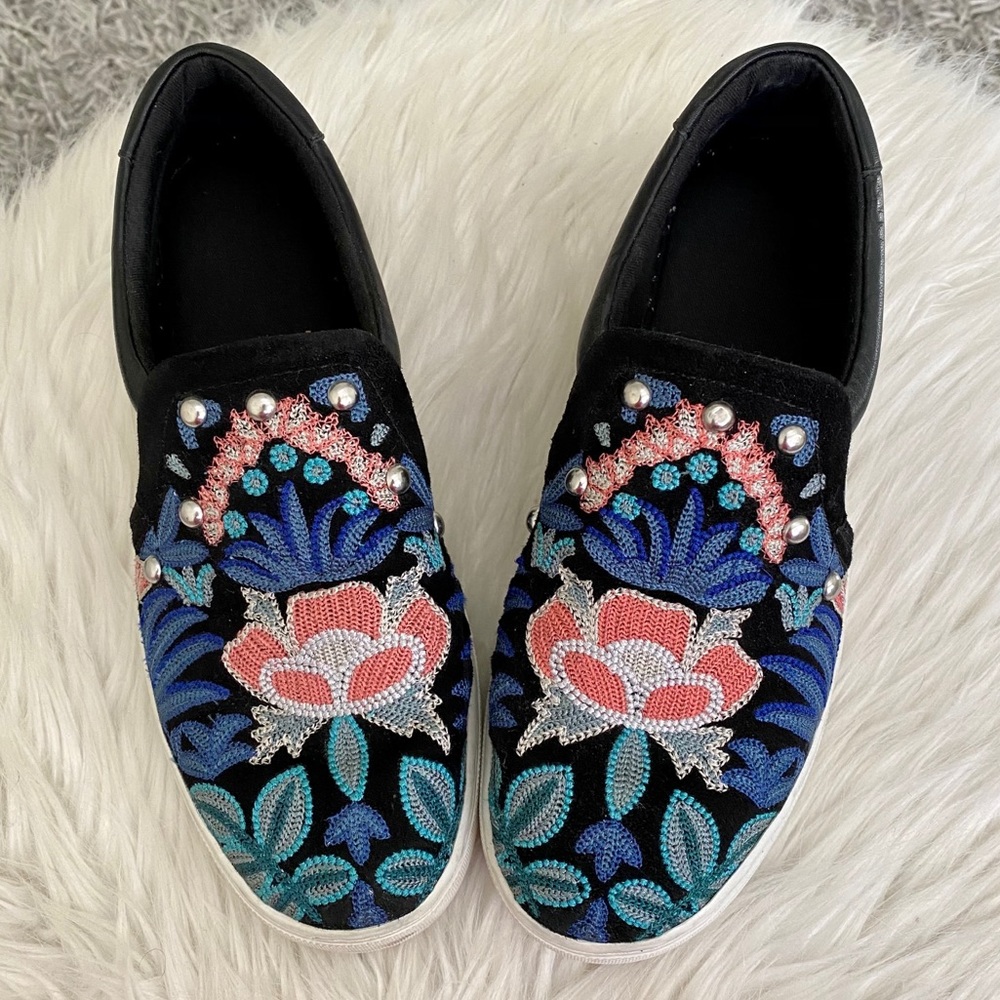 Rebecca Minkoff slide on shoes 🖤